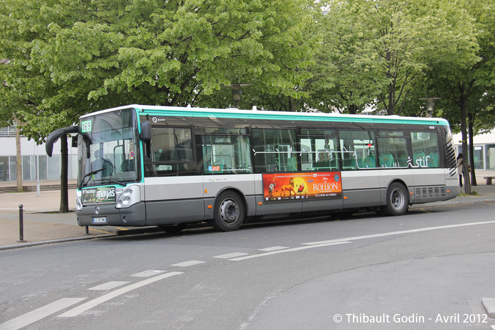 Bus 8558 (CC-097-NW) sur la ligne 169 (RATP) à Hôpital Européen Georges Pompidou (Paris)