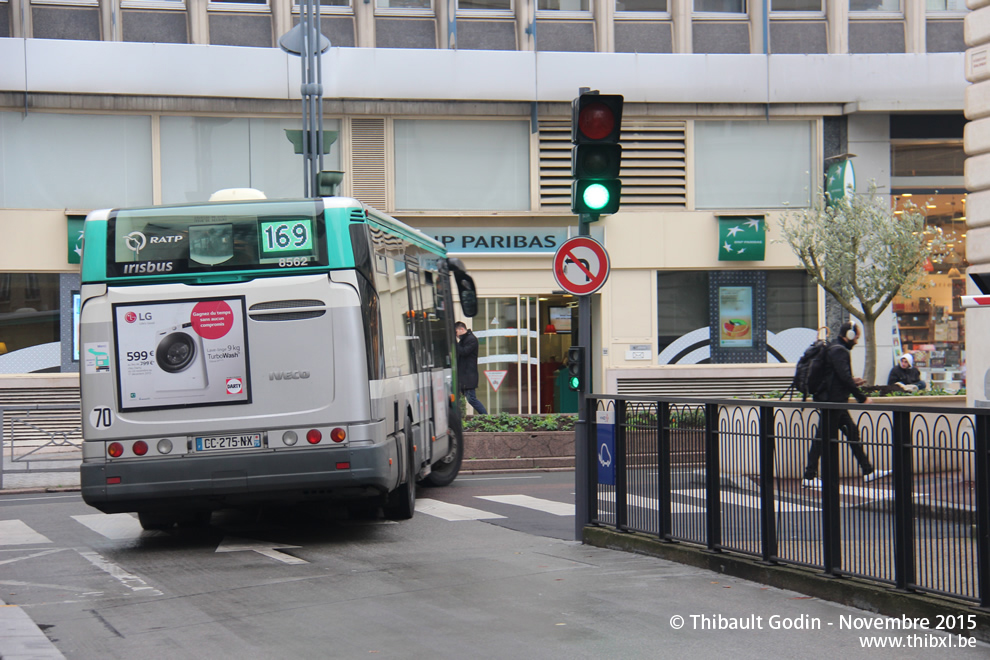 Bus 8562 (CC-275-NX) sur la ligne 169 (RATP) à Issy-les-Moulineaux