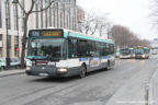 Bus 7444 (533 QBG 75) sur la ligne 173 (RATP) à Porte de Clichy (Paris)