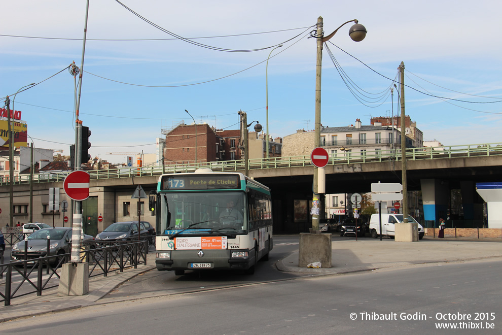 Bus 7445 (494 QBH 75) sur la ligne 173 (RATP) à Porte de Clichy (Paris)