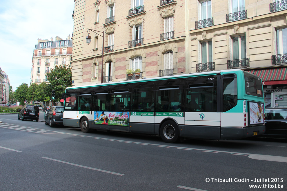 Bus 3227 (488 RDS 75) sur la ligne 174 (RATP) à Neuilly-sur-Seine