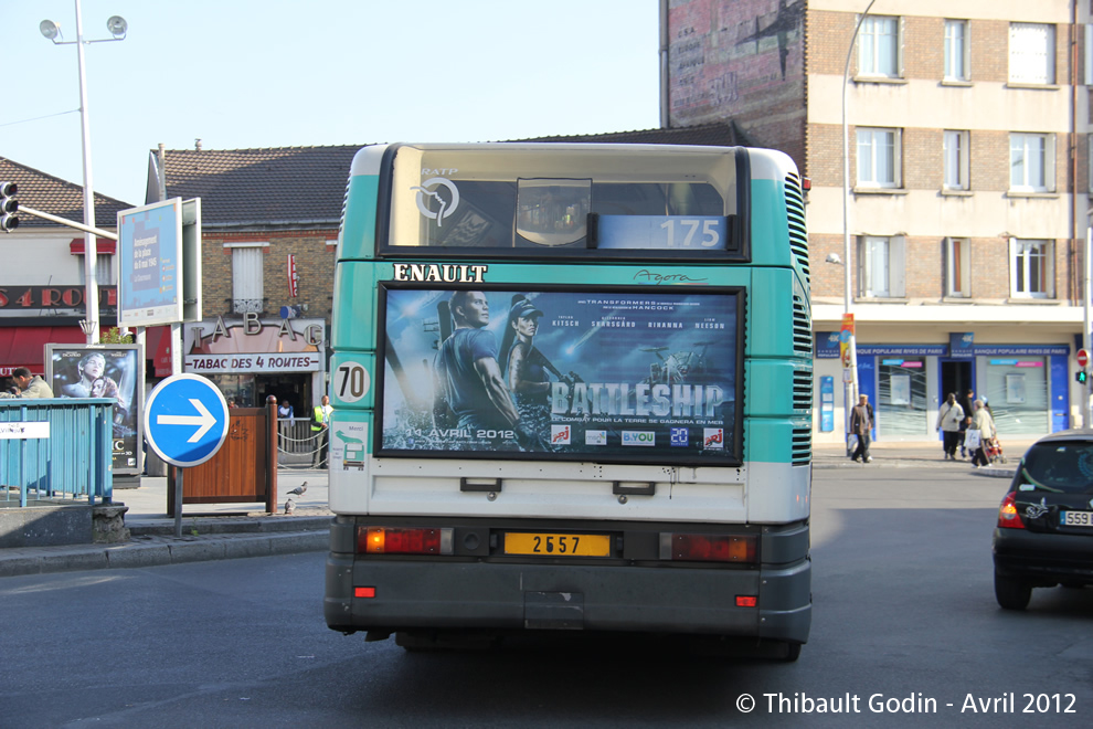 Bus 2557 sur la ligne 175 (RATP) à La Courneuve