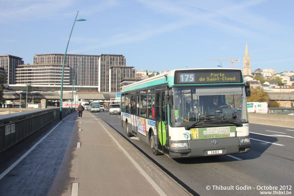 Bus 2683 sur la ligne 175 (RATP) à Saint-Cloud