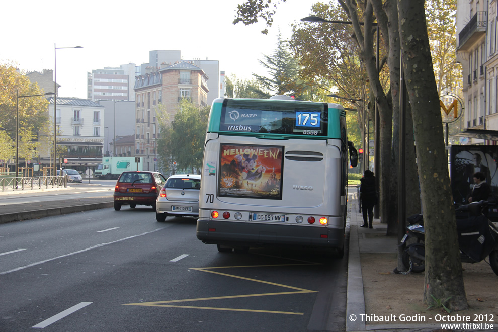 Bus 8558 (CC-097-NW) sur la ligne 175 (RATP) à Boulogne-Billancourt