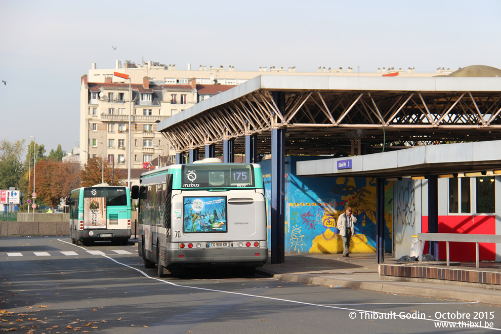 Bus 8698 (CQ-908-KR) sur la ligne 175 (RATP) à Asnières-sur-Seine