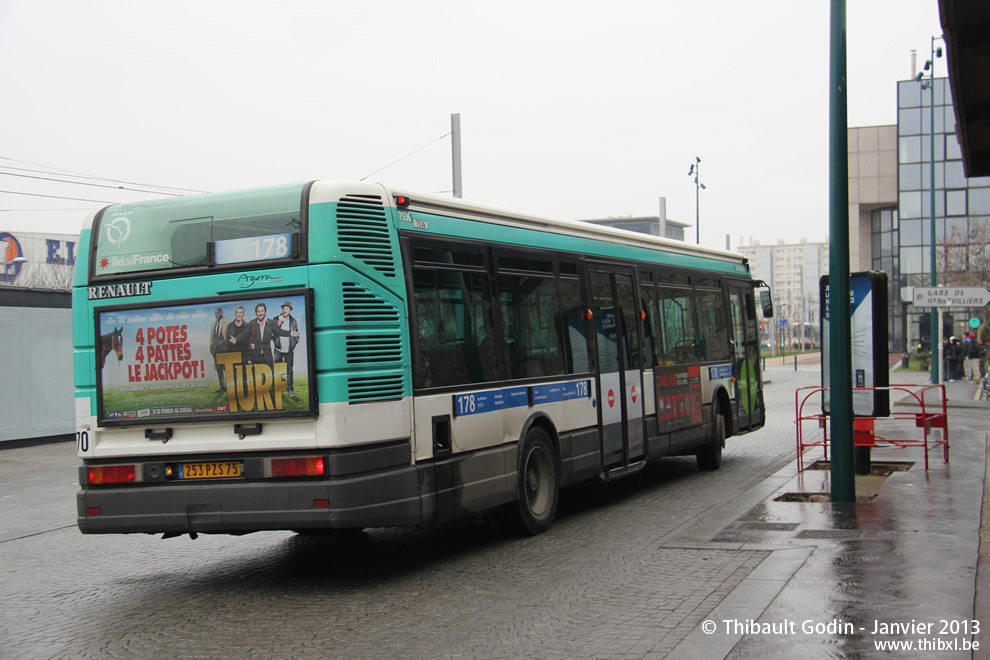 Bus 7536 (253 PZS 75) sur la ligne 178 (RATP) à Gennevilliers