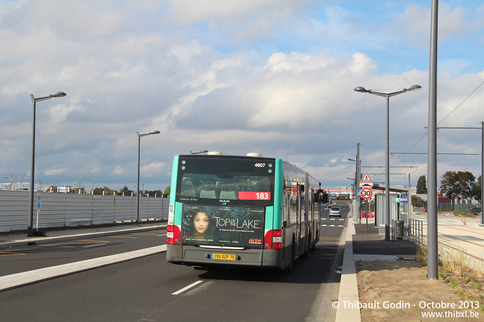 Bus 4607 (299 QZP 75) sur la ligne 183 (RATP) à Orly