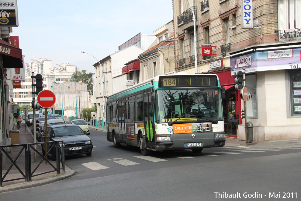 Bus 7599 (568 QAD 75) sur la ligne 184 (RATP) à Gentilly