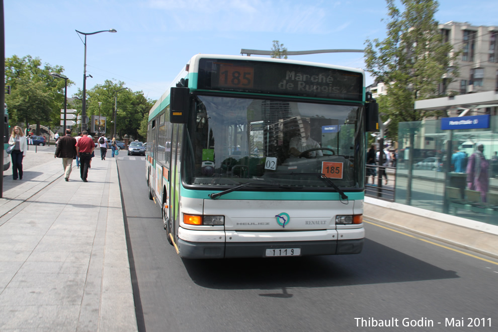 Bus 1119 sur la ligne 185 (RATP) à Porte d'Italie (Paris)