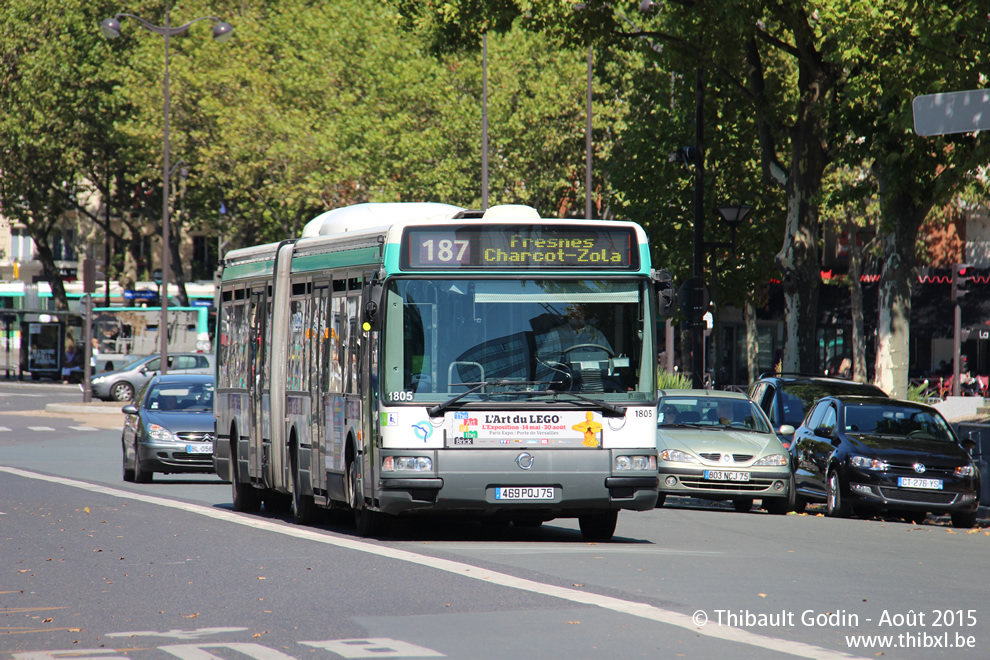 Bus 1805 (469 PQJ 75) sur la ligne 187 (RATP) à Porte d'Orléans (Paris)