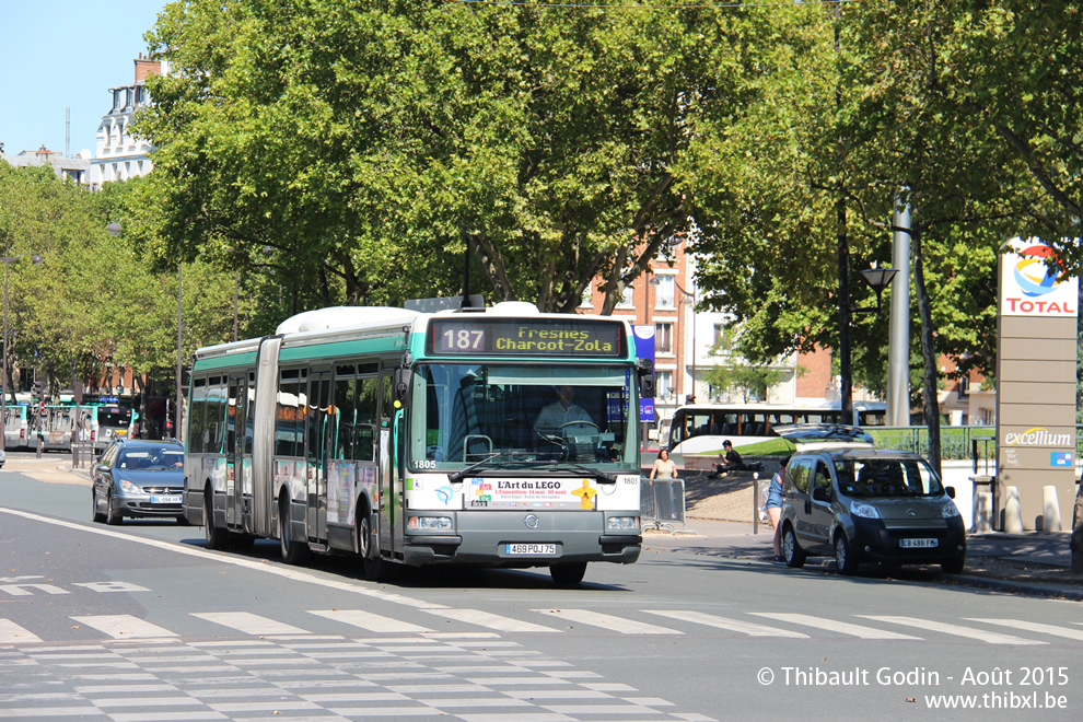 Bus 1805 (469 PQJ 75) sur la ligne 187 (RATP) à Porte d'Orléans (Paris)