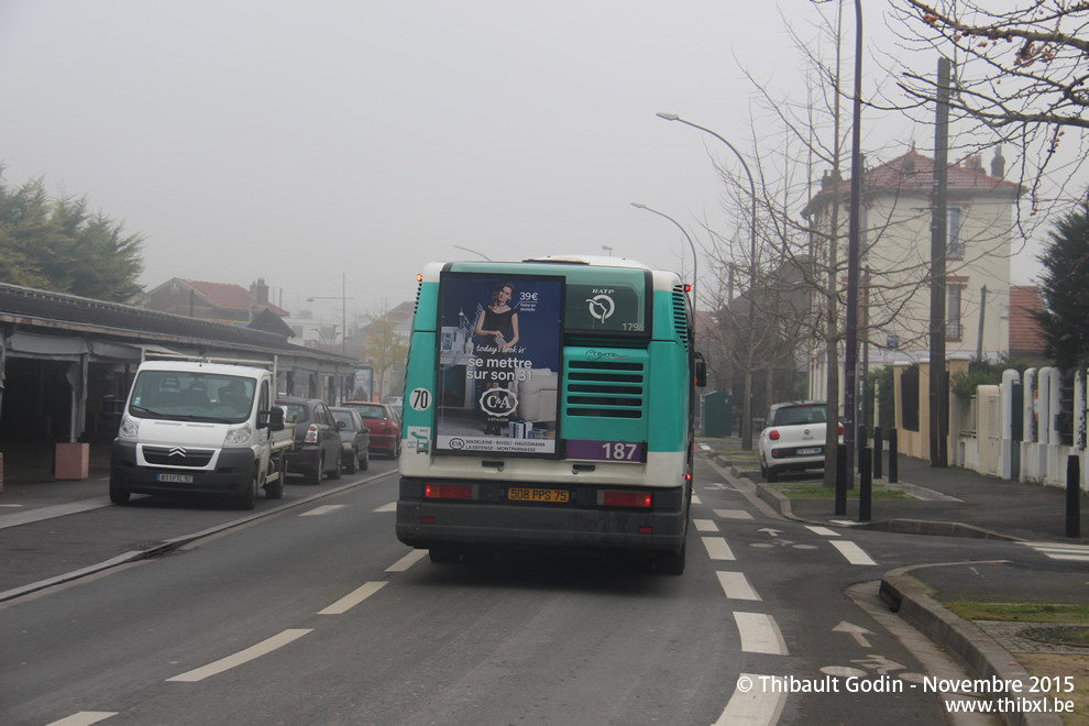 Bus 1796 (508 PPS 75) sur la ligne 187 (RATP) à L'Haÿ-les-Roses