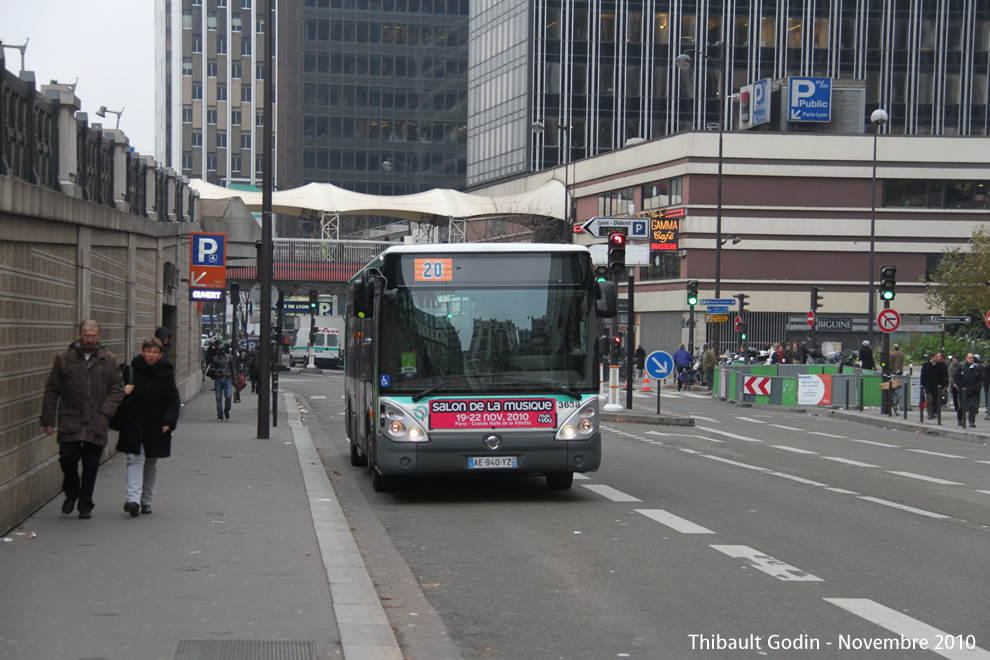 Bus 3638 (AE-940-YZ) sur la ligne 20 (RATP) à Gare de Lyon (Paris)