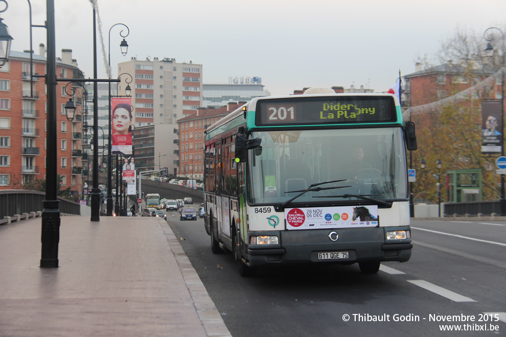 Bus 8459 (611 QGE 75) sur la ligne 201 (RATP) à Joinville-le-Pont