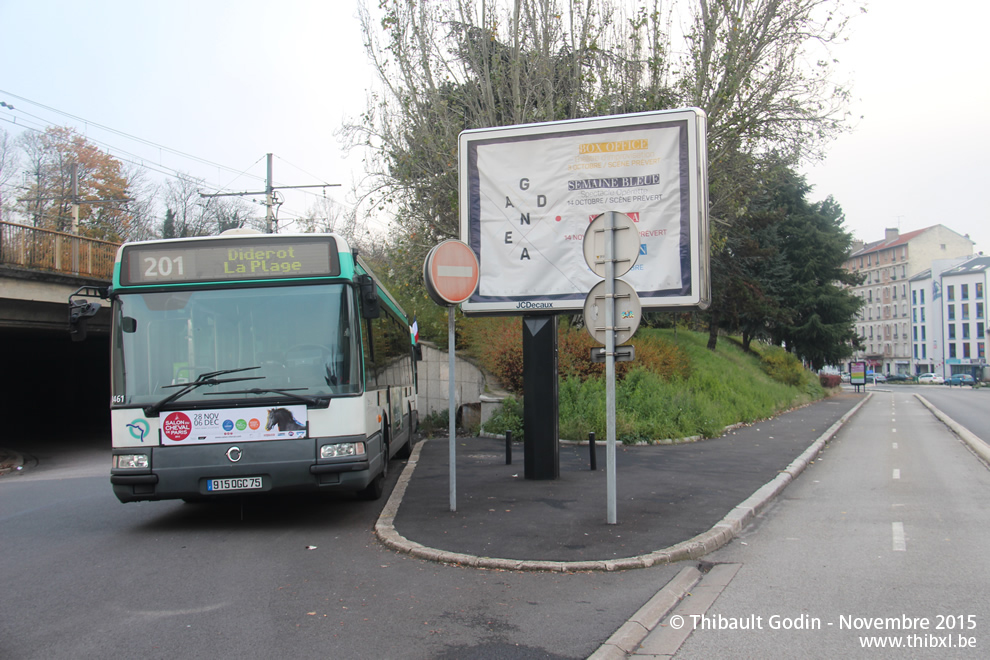 Bus 8461 (915 QGC 75) sur la ligne 201 (RATP) à Joinville-le-Pont