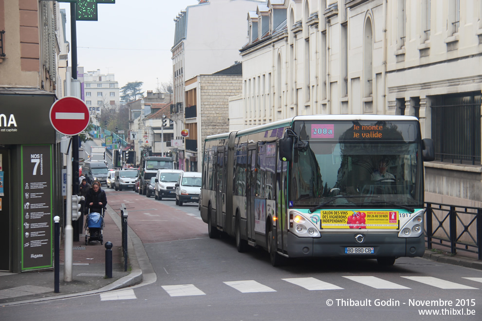 Bus 1917 (BD-990-CB) sur la ligne 208 (RATP) à Champigny-sur-Marne