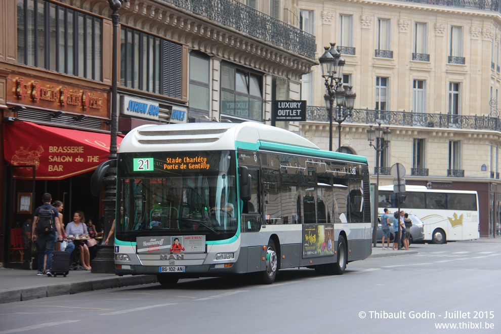 Bus 9971 (BS-102-AN) sur la ligne 21 (RATP) à Opéra (Paris)