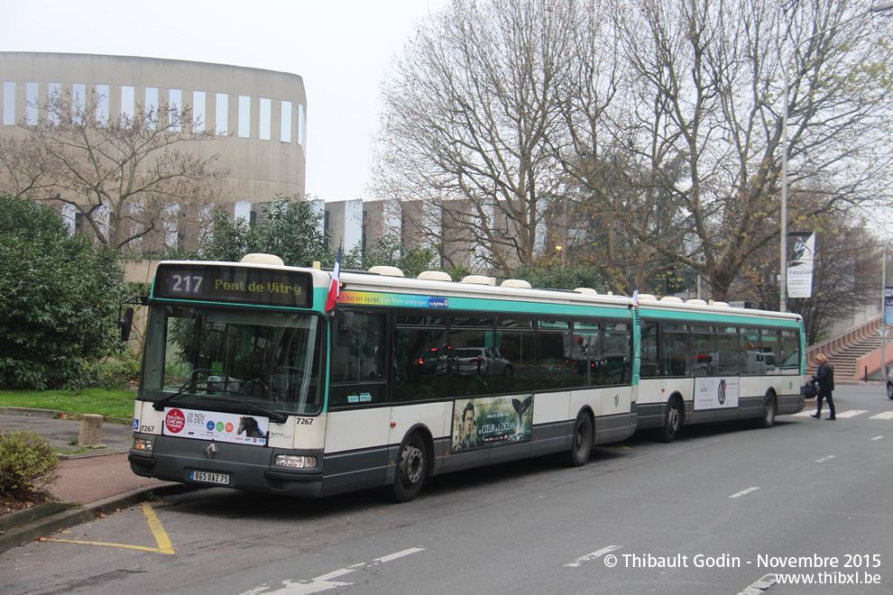 Bus 7267 (865 QAZ 75) sur la ligne 217 (RATP) à Créteil