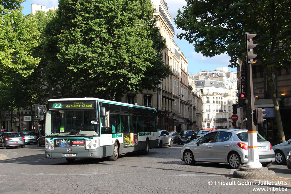 Bus 3014 (788 QWL 75) sur la ligne 22 (RATP) à Haussmann (Paris)