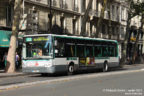 Bus 3021 (386 QWC 75) sur la ligne 22 (RATP) à Haussmann (Paris)