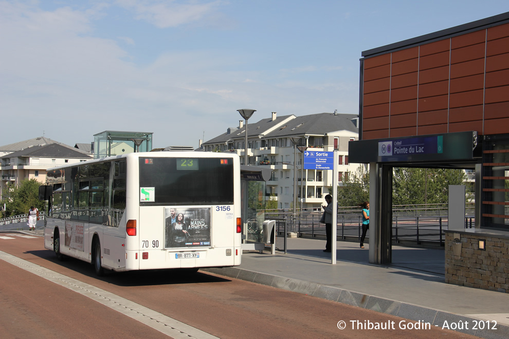 Bus 3156 (BR-877-XY) sur la ligne 23 (SETRA) à Créteil