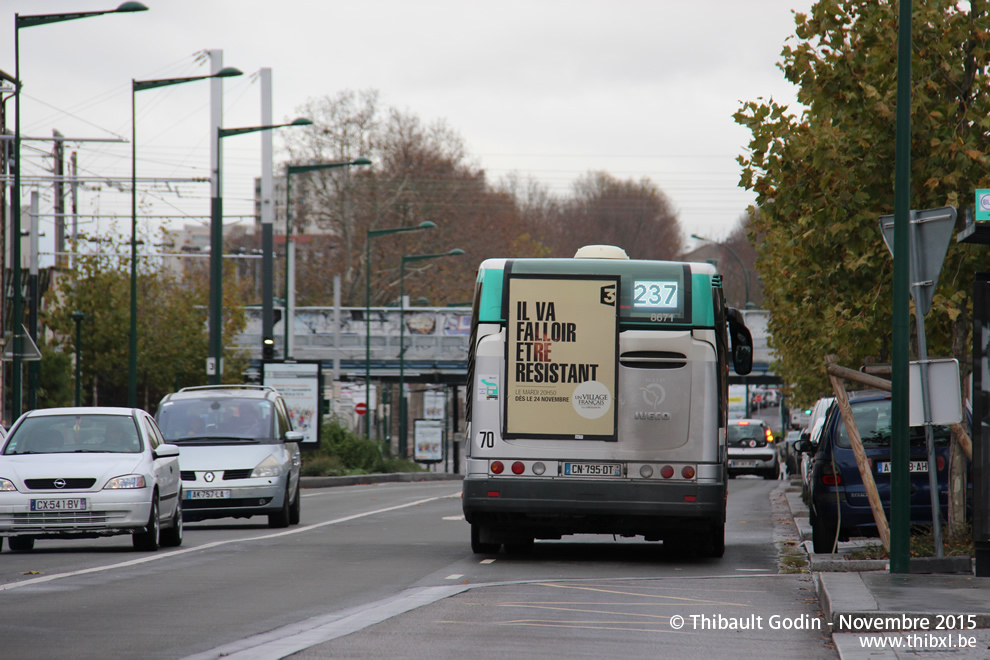 Bus 8671 (CN-795-DT) sur la ligne 237 (RATP) à Épinay-sur-Seine