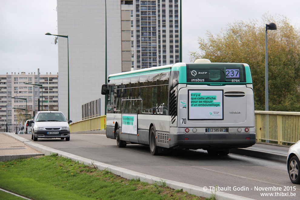 Bus 8764 (CZ-585-QV) sur la ligne 237 (RATP) à Épinay-sur-Seine