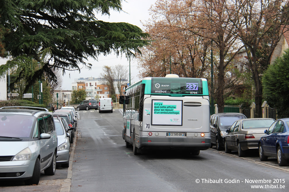 Bus 8764 (CZ-585-QV) sur la ligne 237 (RATP) à Épinay-sur-Seine