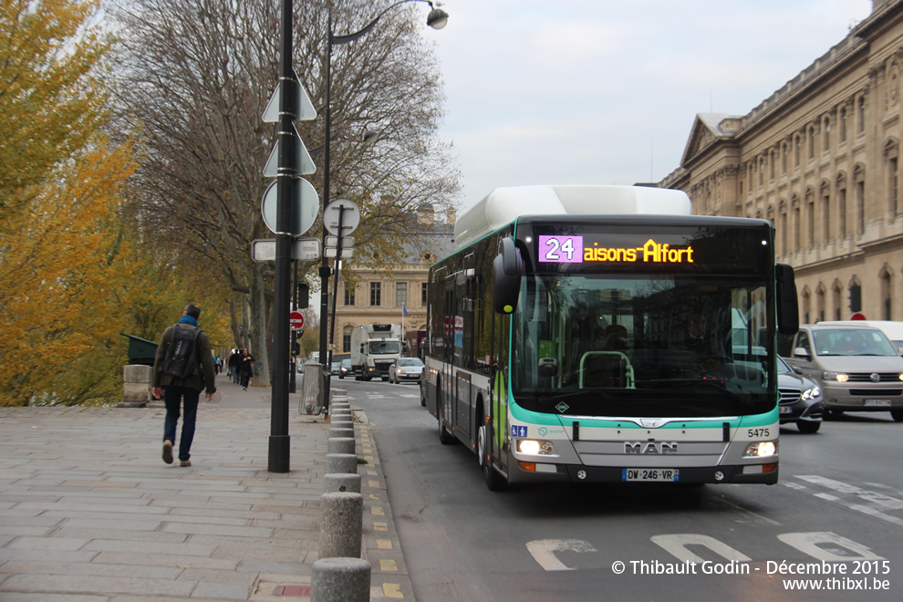 Bus 5475 (DW-246-VR) sur la ligne 24 (RATP) à Pont Neuf (Paris)