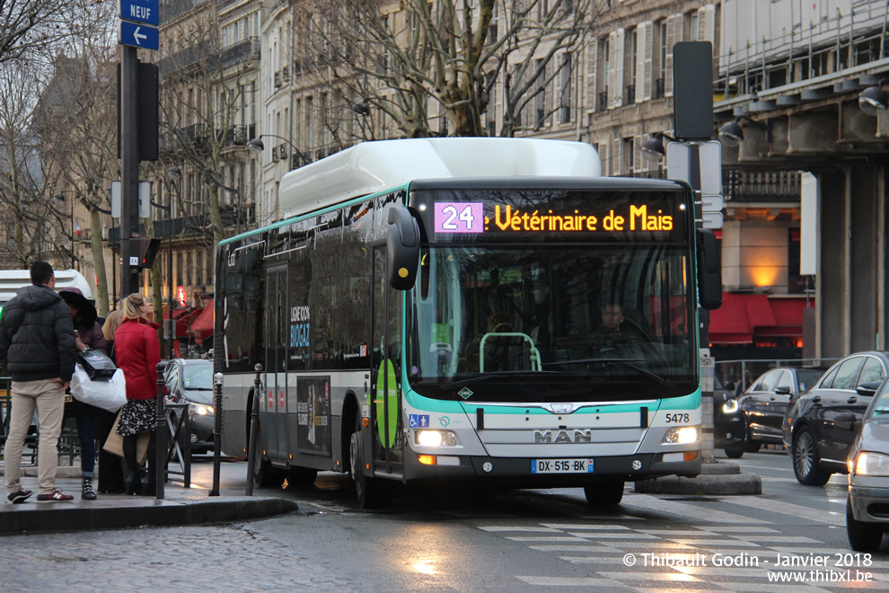 Bus 5478 (DX-515-BK) sur la ligne 24 (RATP) à Pont Neuf (Paris)