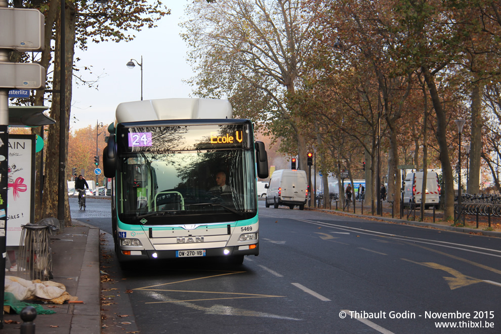 Bus 5469 (DW-270-VB) sur la ligne 24 (RATP) à Gare d’Austerlitz (Paris)