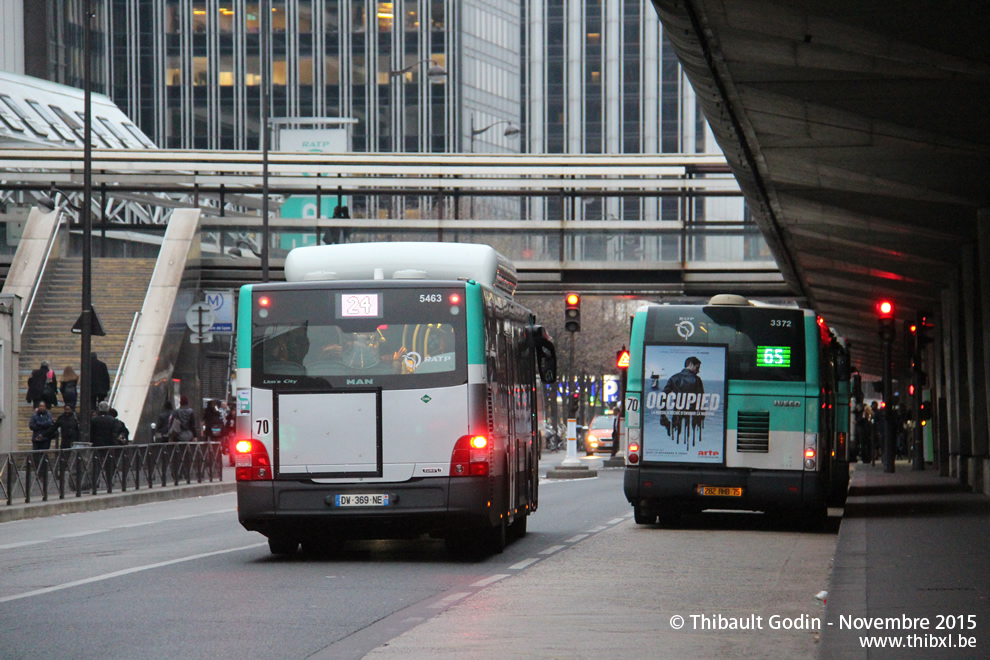 Bus 5463 (DW-369-NE) sur la ligne 24 (RATP) à Gare de Lyon (Paris)