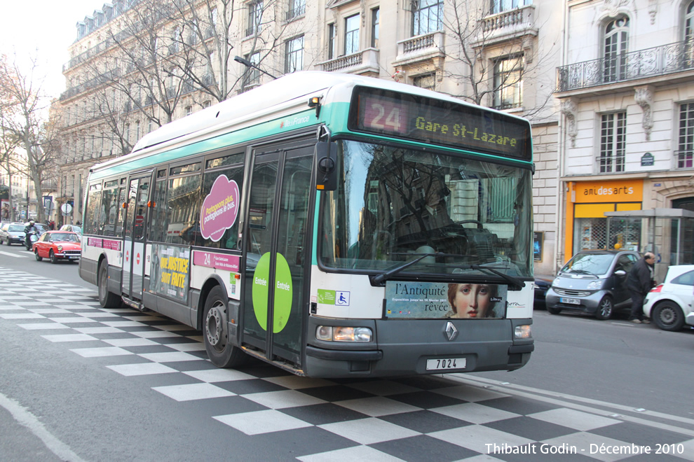 Bus 7024 sur la ligne 24 (RATP) à Havre - Caumartin (Paris)