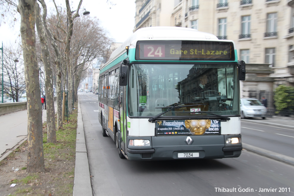 Bus 7034 sur la ligne 24 (RATP) à Assemblée nationale (Paris)