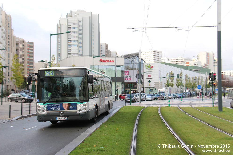 Bus 3860 (AW-157-XP) sur la ligne 254 (RATP) à Épinay-sur-Seine