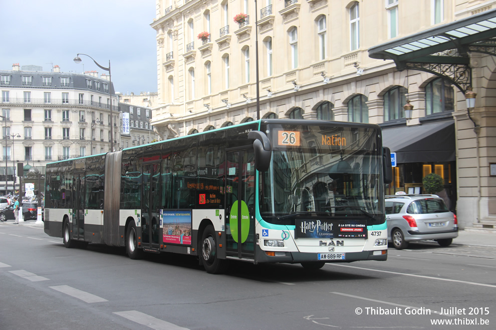 Bus 4725 (AT-769-TW) sur la ligne 26 (RATP) à Gare Saint-Lazare (Paris)