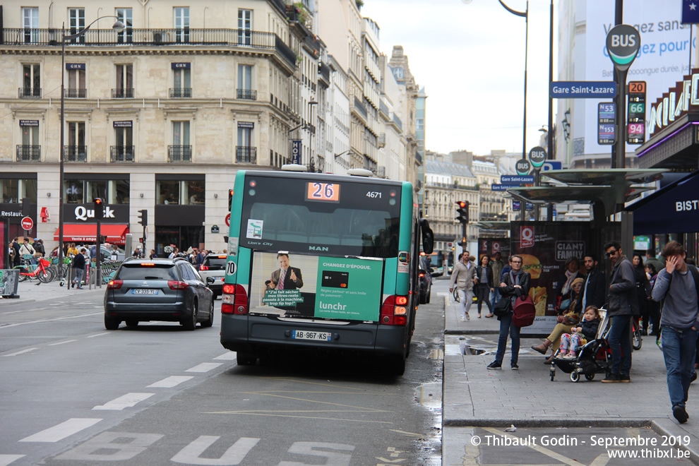 Bus 4671 (AB-967-KS) sur la ligne 26 (RATP) à Gare Saint-Lazare (Paris)