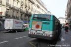 Bus 1887 (AM-081-YD) sur la ligne 27 (RATP) à Gare Saint-Lazare (Paris)