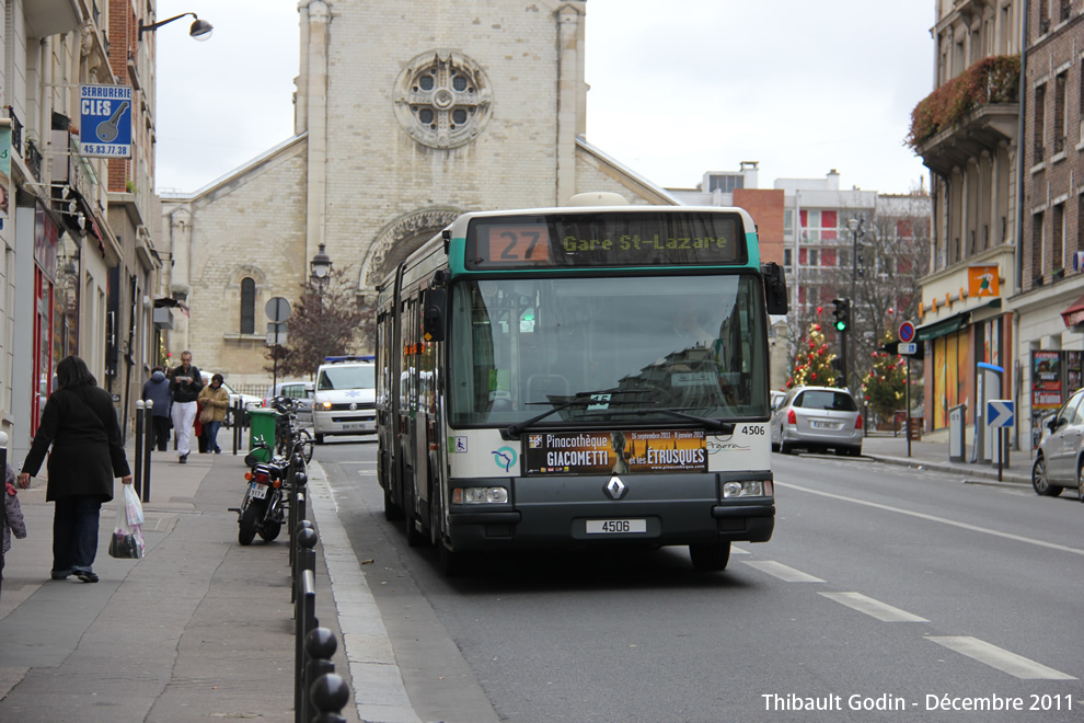Bus 4506 sur la ligne 27 (RATP) à Nationale (Paris)