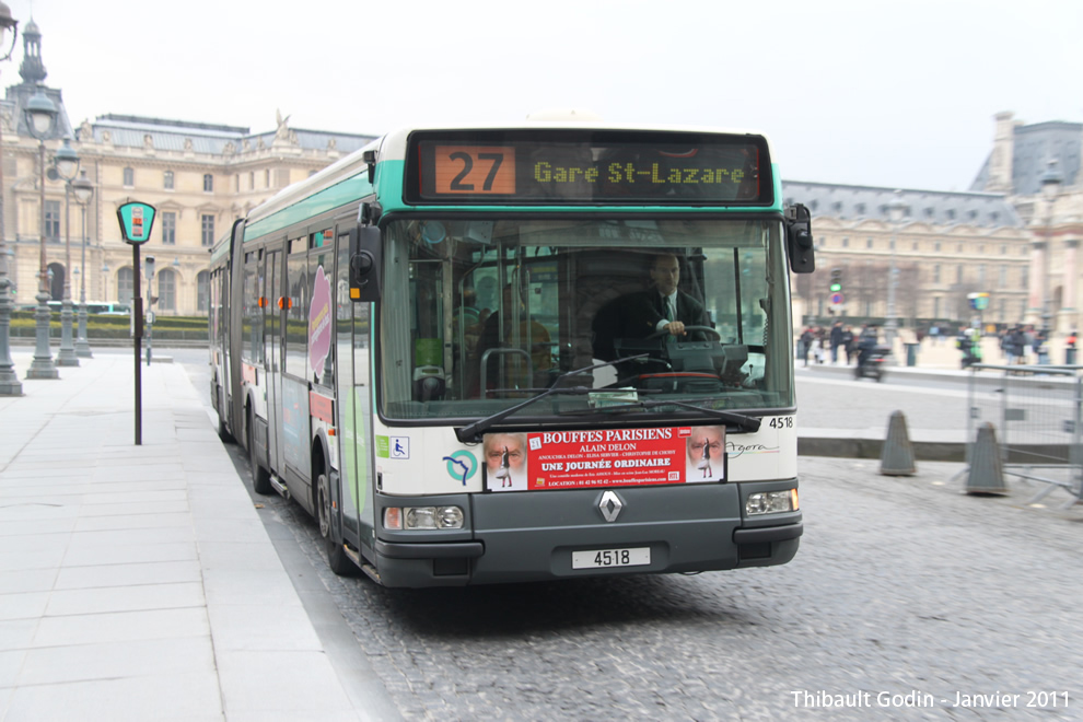Bus 4518 sur la ligne 27 (RATP) à Musée du Louvre (Paris)