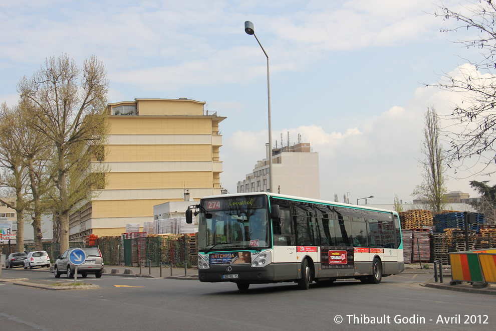 Bus 3244 (909 REL 75) sur la ligne 274 (RATP) à Saint-Denis