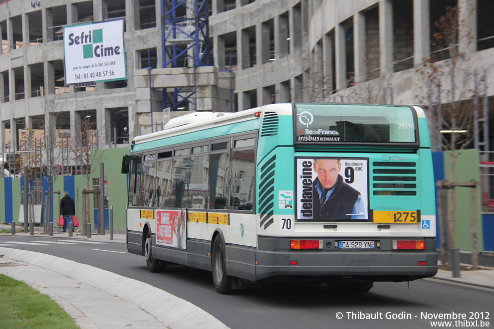 Bus 7951 (CA-529-YN) sur la ligne 275 (RATP) à La Garenne-Colombes