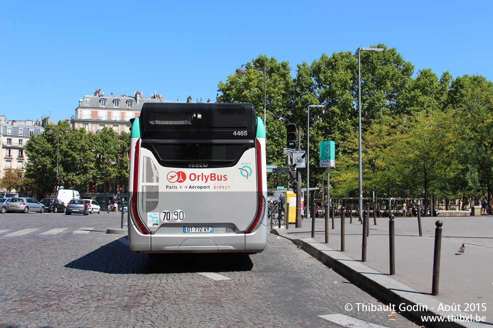 Bus 4465 (DT-772-VY) sur la ligne 283 (Orlybus - RATP) à Denfert-Rochereau (Paris)