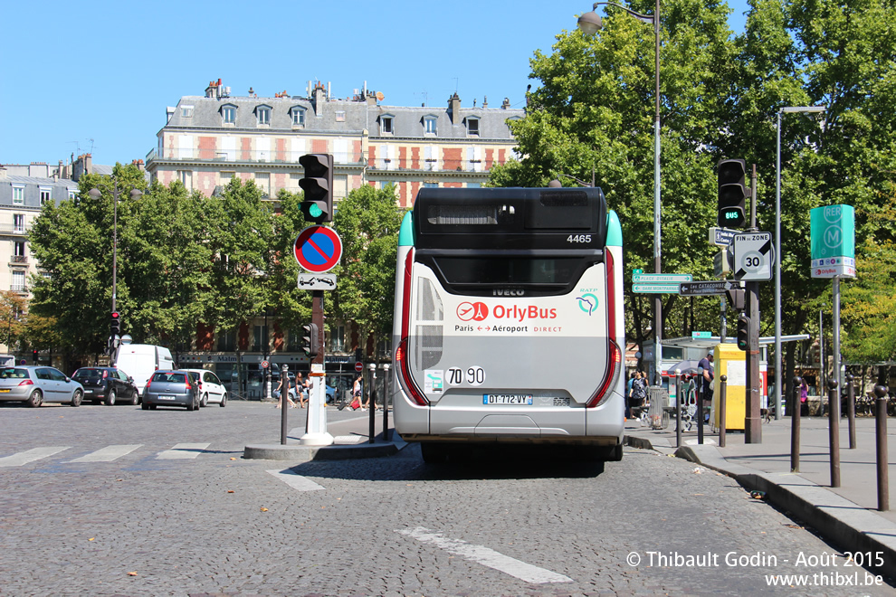 Bus 4465 (DT-772-VY) sur la ligne 283 (Orlybus - RATP) à Denfert-Rochereau (Paris)