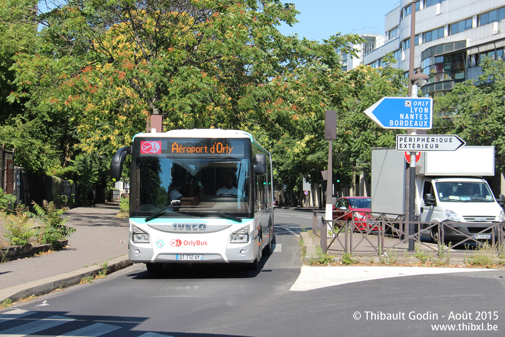 Bus 4465 (DT-772-VY) sur la ligne 283 (Orlybus - RATP) à Porte de Gentilly (Paris)