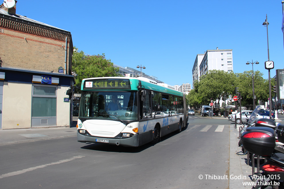 Bus 1686 (282 PLN 75) sur la ligne 283 (Orlybus - RATP) à Glacière - Tolbiac (Paris)