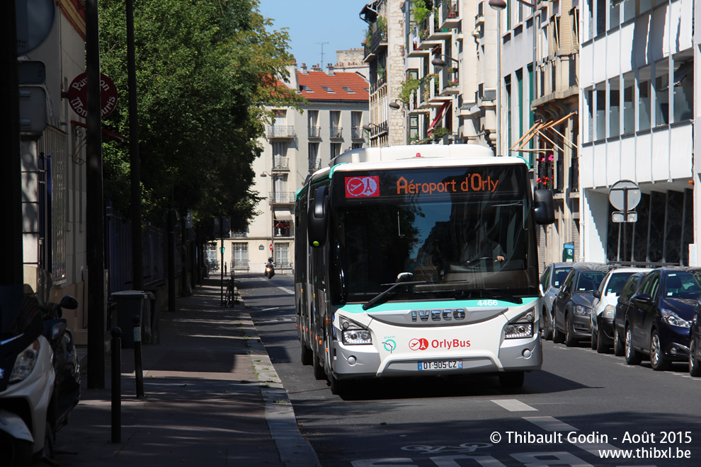 Bus 4466 (DT-905-CZ) sur la ligne 283 (Orlybus - RATP) à Porte de Gentilly (Paris)