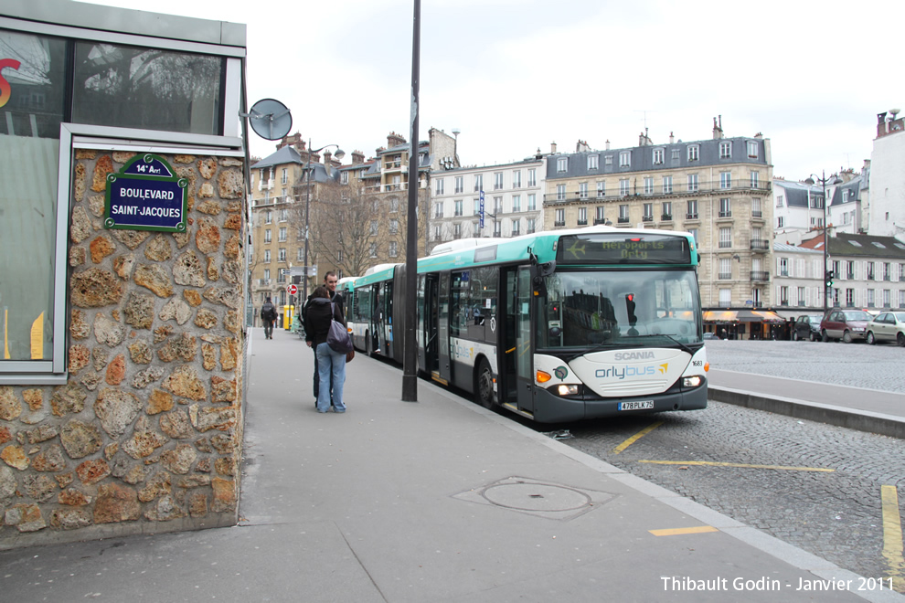 Bus 1683 (478 PLK 75) sur la ligne 283 (Orlybus - RATP) à Denfert-Rochereau (Paris)