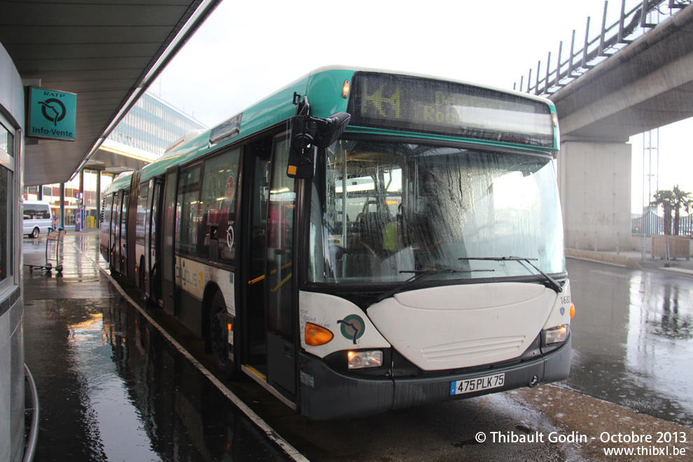 Bus 1682 (475 PLK 75) sur la ligne 283 (Orlybus - RATP) à Paray-Vieille-Poste