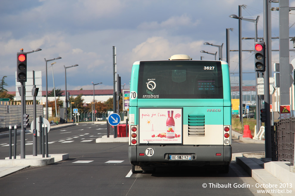 Bus 3627 (AE-902-YZ) sur la ligne 285 (RATP) à Orly